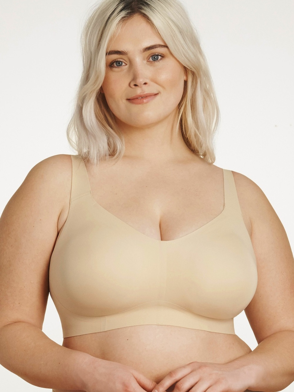 Evelyn & Bobbie The Beyond Bra Wireless Sand Beige Tan Adjustable Size 2XL NWOT